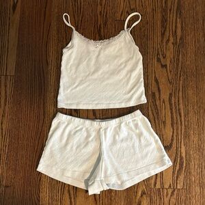 BRANDY MELVILLE HEART EYELET SET